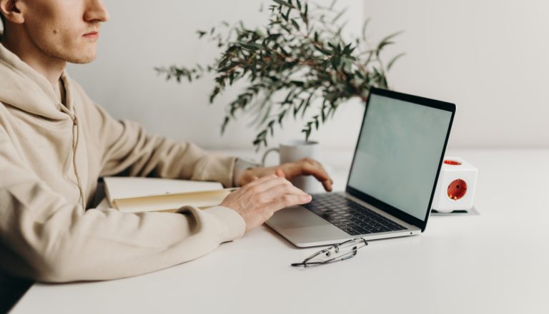 How To Use Technology To Enhance Productivity