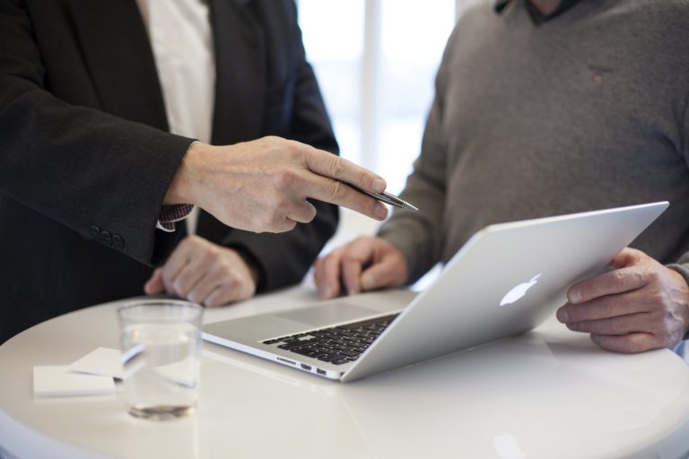 A Beginner’s Guide to Get a Business Consultant: Know What To Do