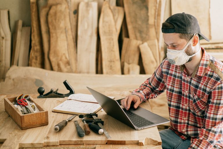 Comparing The Top 10 Small Business Tools for American Entrepreneurs
