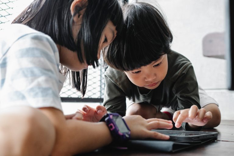 What Unlimited Screen Time Does to Kids