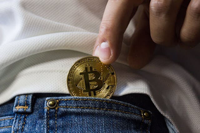 How Long Does It Take to Transfer Crypto? A Detailed Analysis